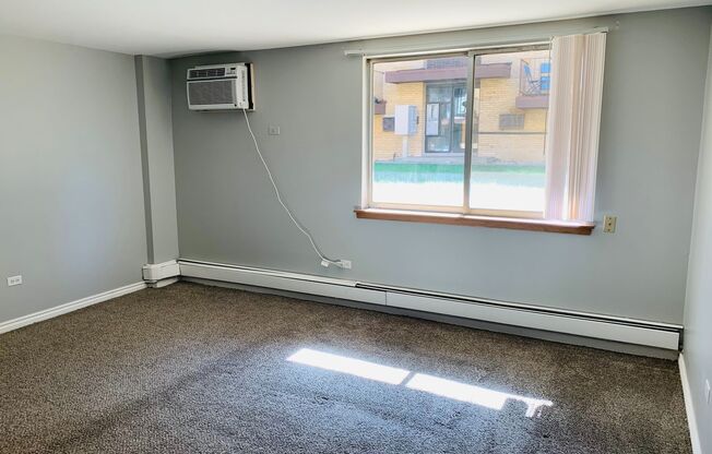 1 bed, 1 bath, 465 sqft, $1,195, Unit 09021R