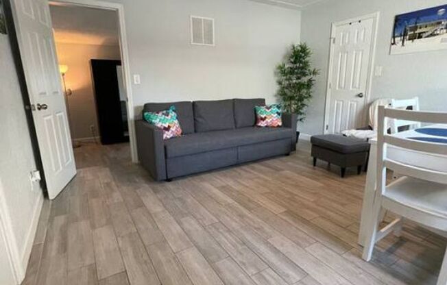 1 bed, 1 bath, $1,700