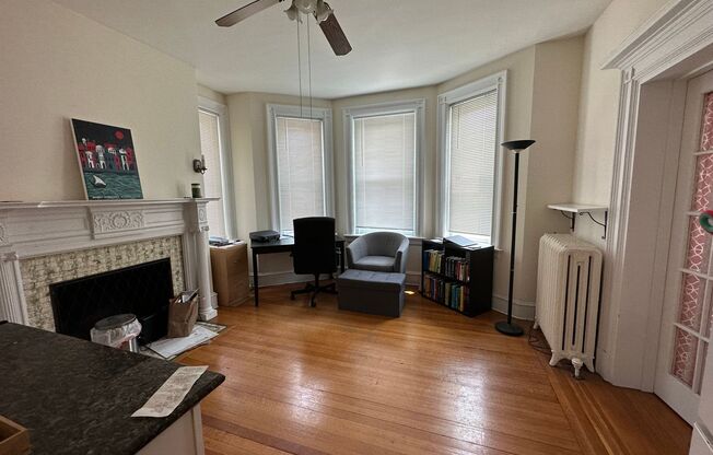 1 bed, 1 bath, 500 sqft, $2,475, Unit 24