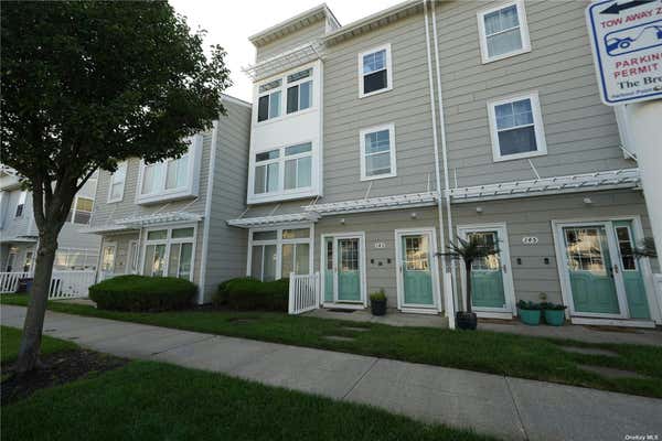 2 beds, 1 bath, $2,800, Unit 2