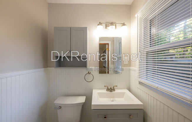 3 beds, 2 baths, 1,160 sqft, $1,900