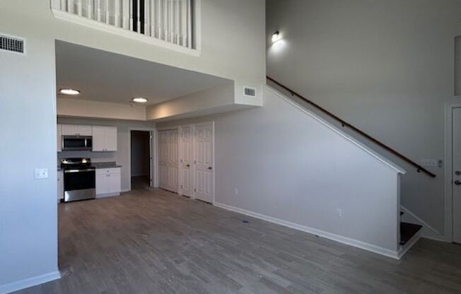 3 beds, 2 baths, $1,450, Unit 17254-28A