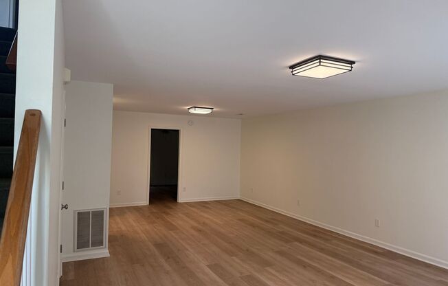 Lexington - COMMERCIAL Property