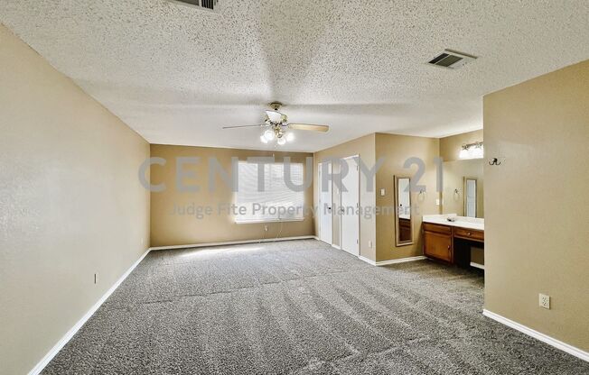 3 beds, 2 baths, $2,095