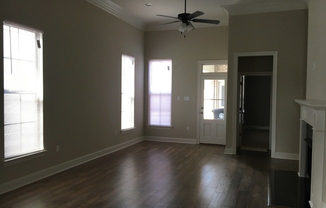 3 beds, 2 baths, $2,100