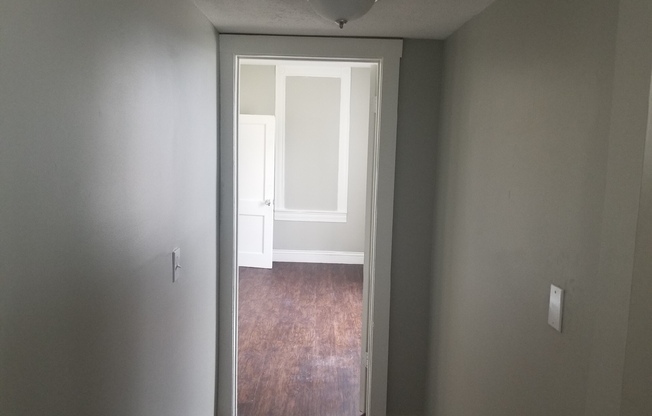 1 bed, 1 bath, 500 sqft, $600, Unit Unit 04