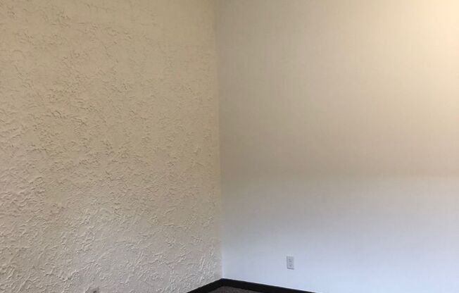 1 bed, 1 bath, 900 sqft, $1,200