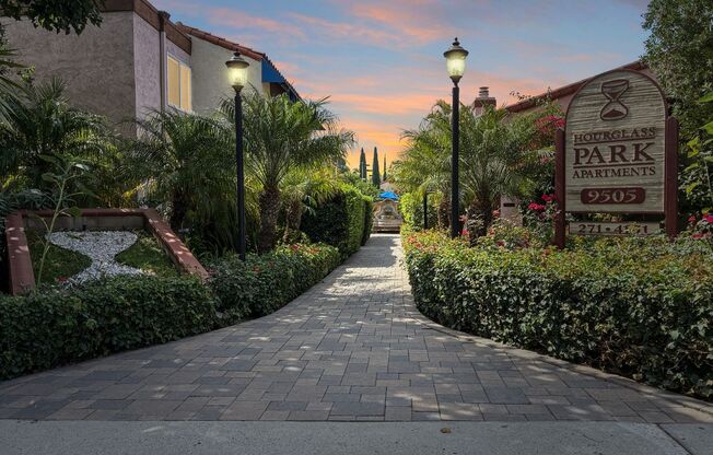 2 beds, 1 bath, 880 sqft, $2,538, Unit 007