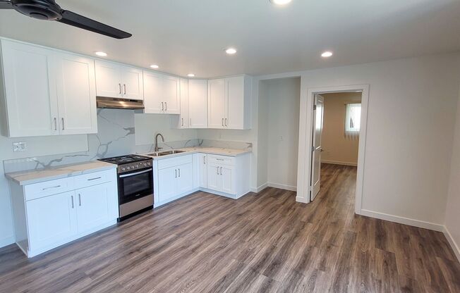 1 bed, 1 bath, 610 sqft, $1,950, Unit 18