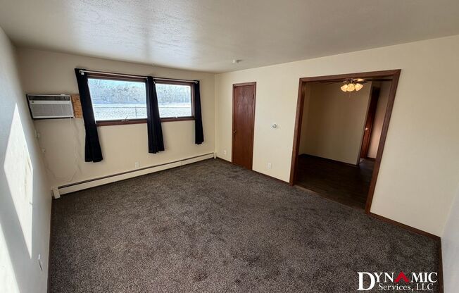 217 S Summit Ave | Tenant Pays Electric Only