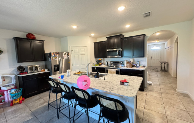 4564 MAGENTA ISLES DR