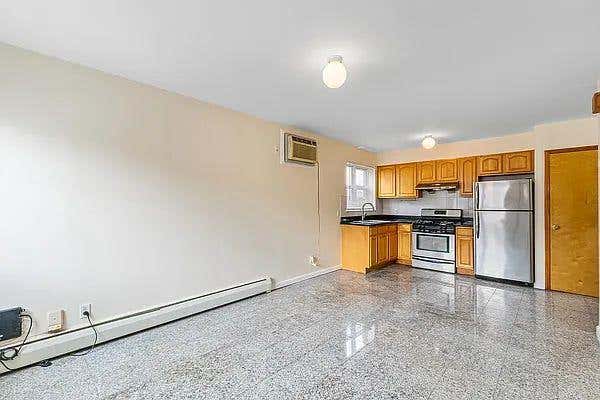 2218 120 ST