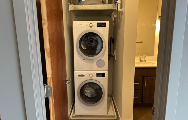 1 bed, 1 bath, 587 sqft, $1,440, Unit 504