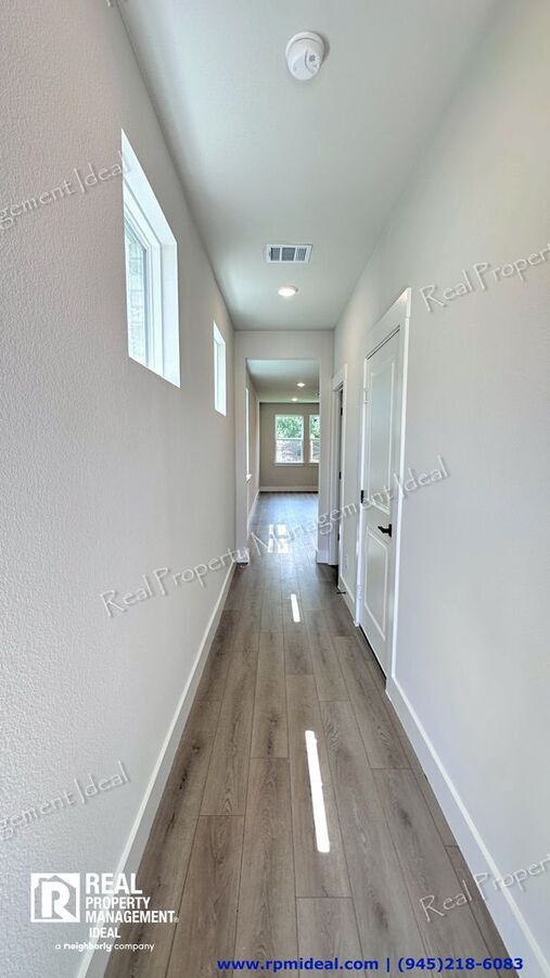 1707 ZACHARY AVE