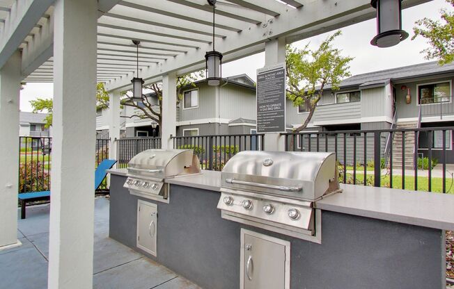 2 beds, 2 baths, 885 sqft, $2,931, Unit 22-254