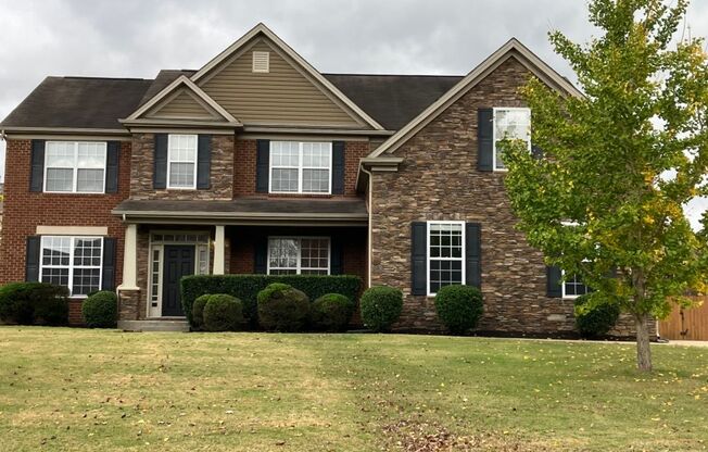 Spacious Home in Spence Creek