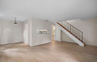 Beautiful Two-story condo 2bedrooms 2 baths with garage in Fort Myers