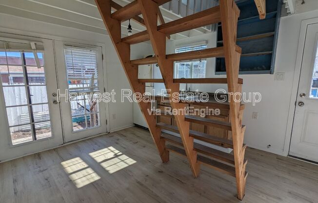 2121 65 AVE