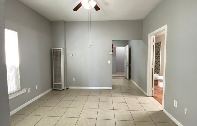 Studio, 1 bath, $1,135, Unit 729