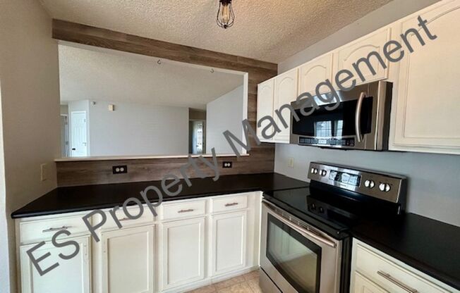 3 beds, 2 baths, $1,750