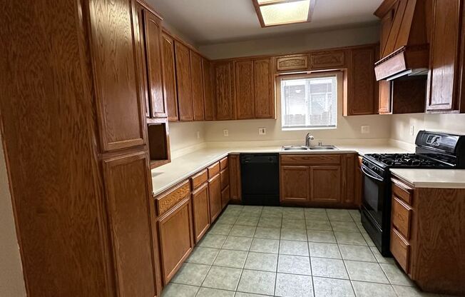 3 beds, 2 baths, $1,950