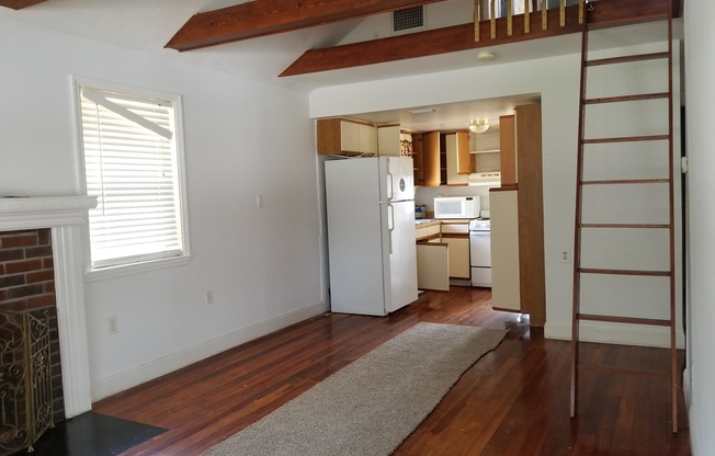 1 bed, 1 bath, $1,500