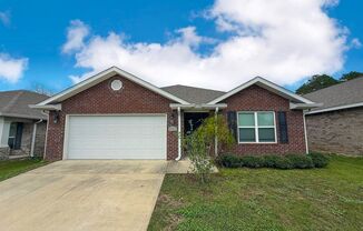 4-bed, 2-bath home in the desirable Lakeshore Preserve subdivision for rent!