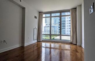 Studio, 1 bath, 640 sqft, $4,395, Unit 4-W