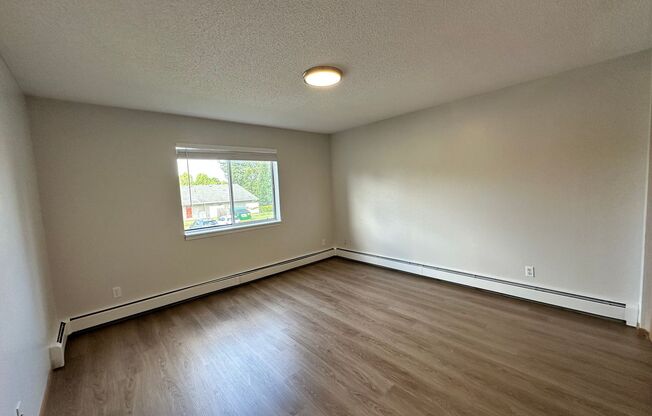 2 beds, 1 bath, 1,100 sqft, $1,495, Unit 44-201