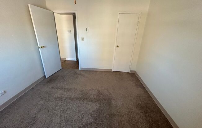 1 bed, 1 bath, $895, Unit 503