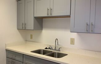 Emerald Cove Apartments