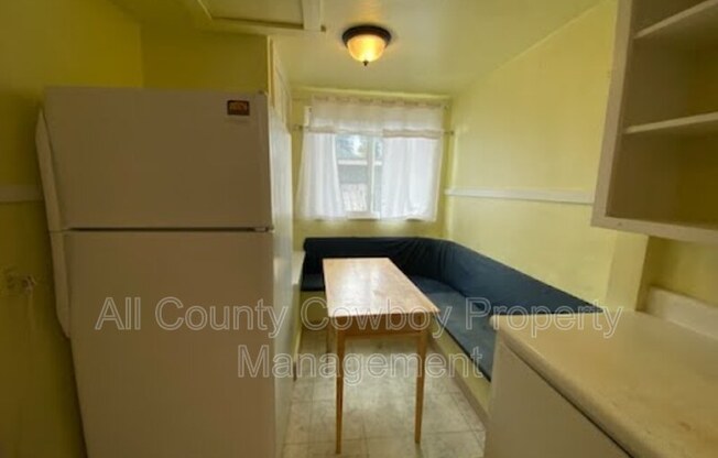 706 S. 16th St