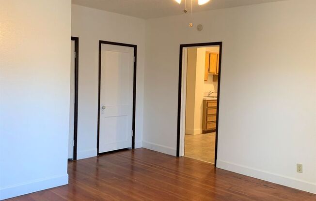Harborview Apartments