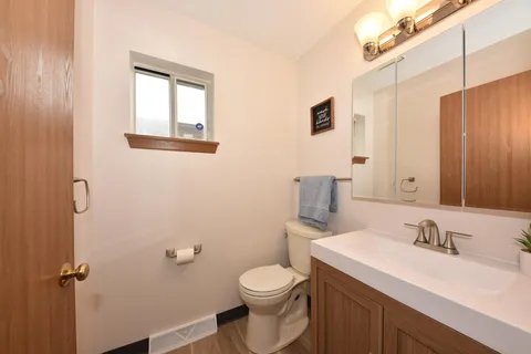 11528 WINDSOR CT