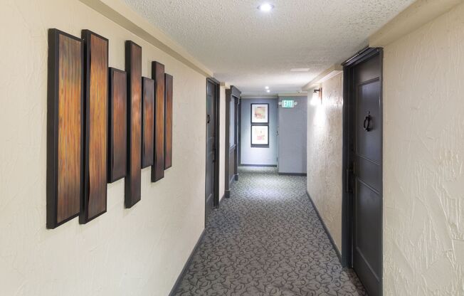 2 beds, 1 bath, 890 sqft, $1,825, Unit 406