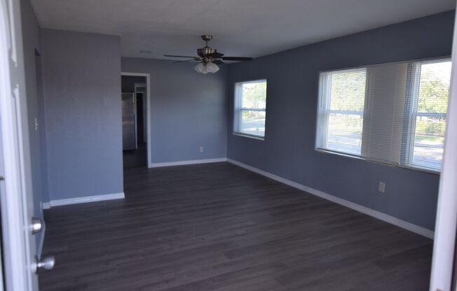 3 bedroom, 1 bath home for rent at 1416 34th Street Orlando, Fl 32839