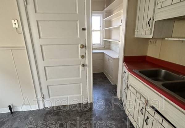 1815 S 19 ST