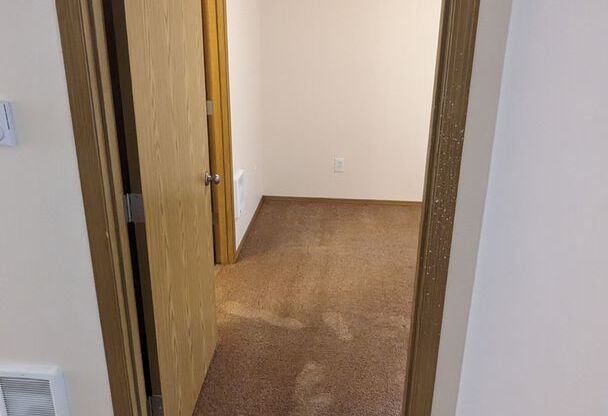 1 bed, 1 bath, 650 sqft, $1,325, Unit 05