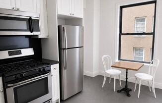1 bed, 1 bath, 750 sqft, $4,750, Unit 2H