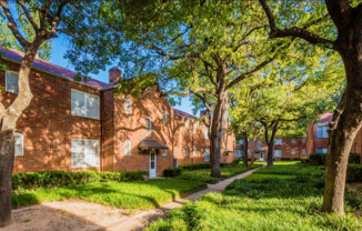 Crestwood Place Apartments