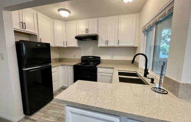 1 Bed/1 Bath Condo With Bonus Room