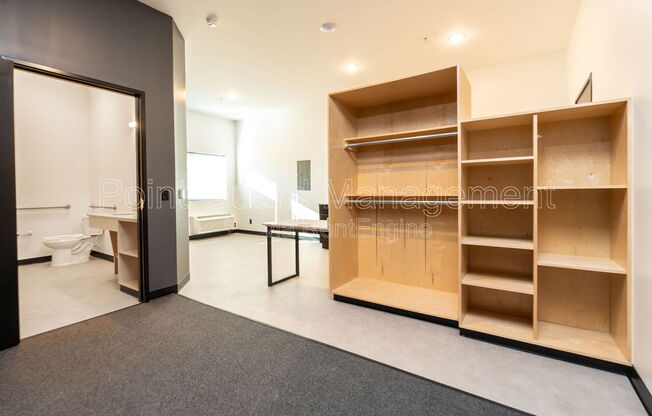 1 bed, 1 bath, 449 sqft, $745, Unit 118