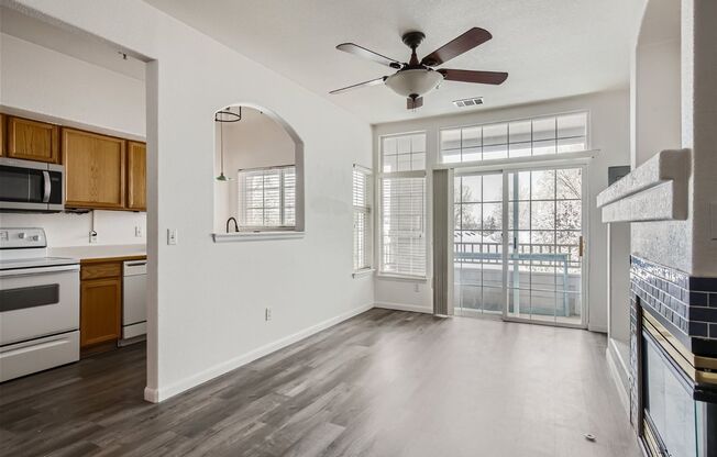 Charming 2 Bedroom 3 Bath in Denver!