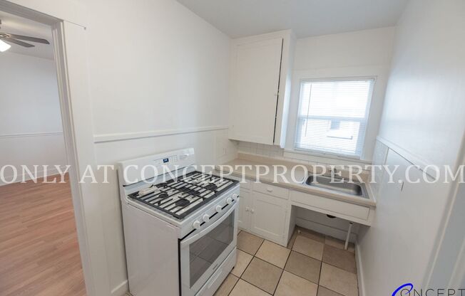 1 bed, 1 bath, 500 sqft, $999, Unit 13