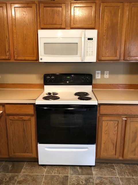 Country Squire Apartments