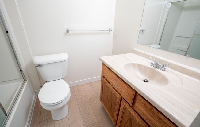 1 bed, 1 bath, 547 sqft, $1,200, Unit 42