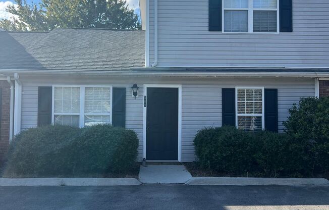 BEAUTIFUL 3 BEDROOM 2 BATH TOWNHOUSE