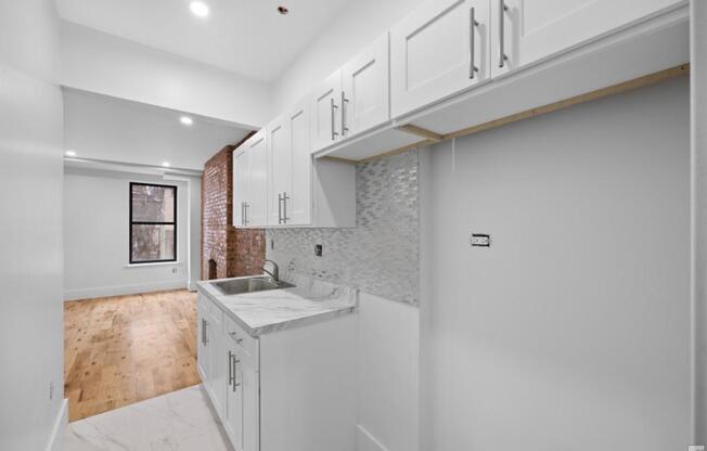 Studio, 1 bath, 2,018 sqft, $2,550, Unit 1B