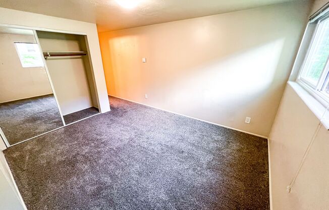 3 beds, 2 baths, 1,390 sqft, $3,095, Unit 401