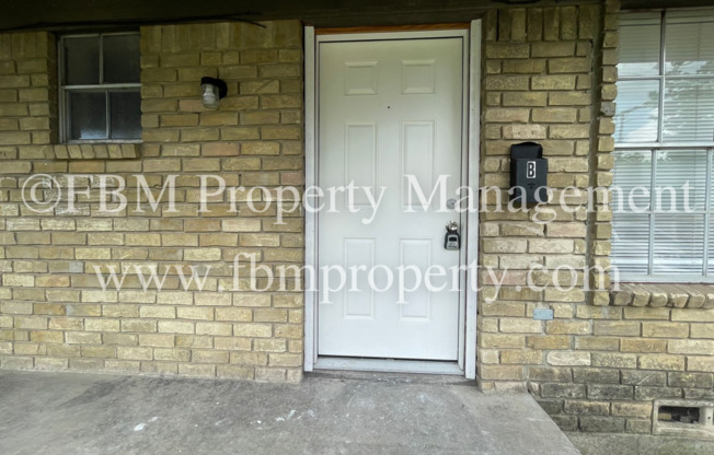 101 W LATIMER ST